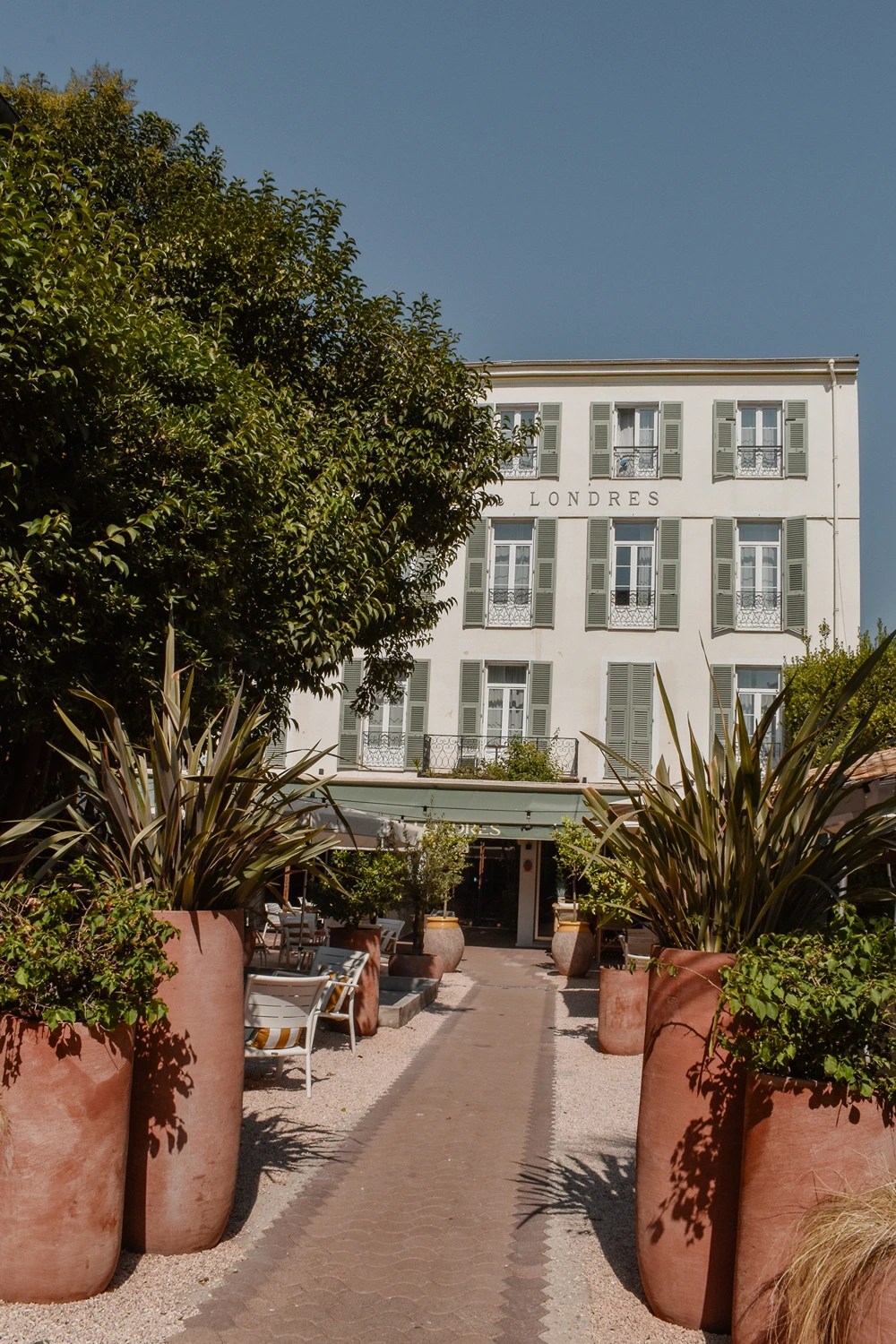 The exterior of Hotel de Londres in Menton - best hotels in Menton