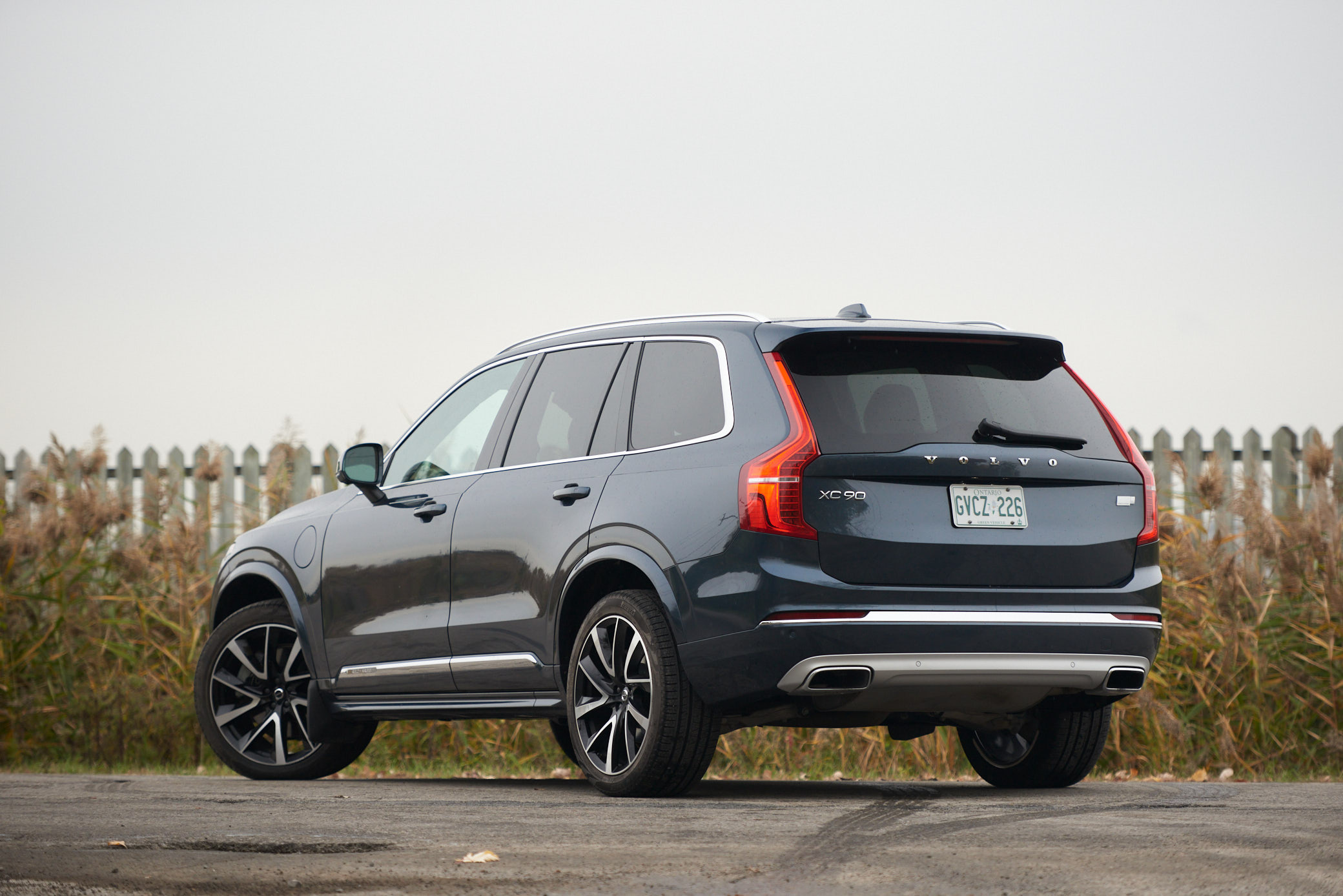 2022 volvo xc90 recharge somehow still feels ahead of the curve