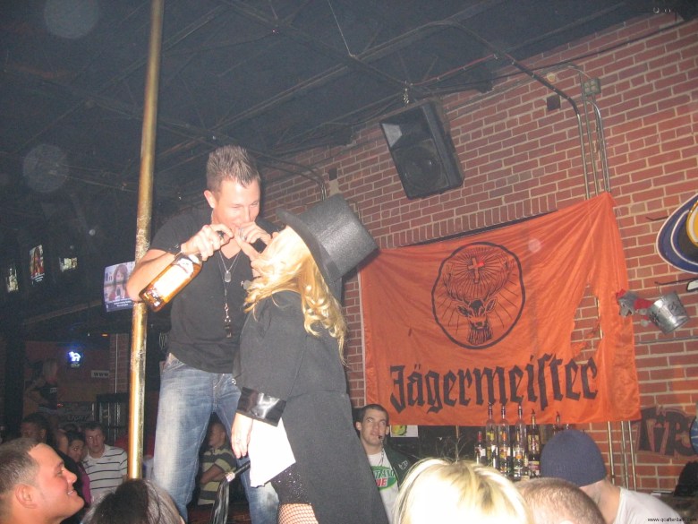 bar04.webp