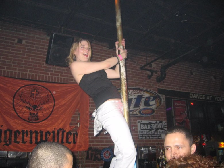 bar07.webp