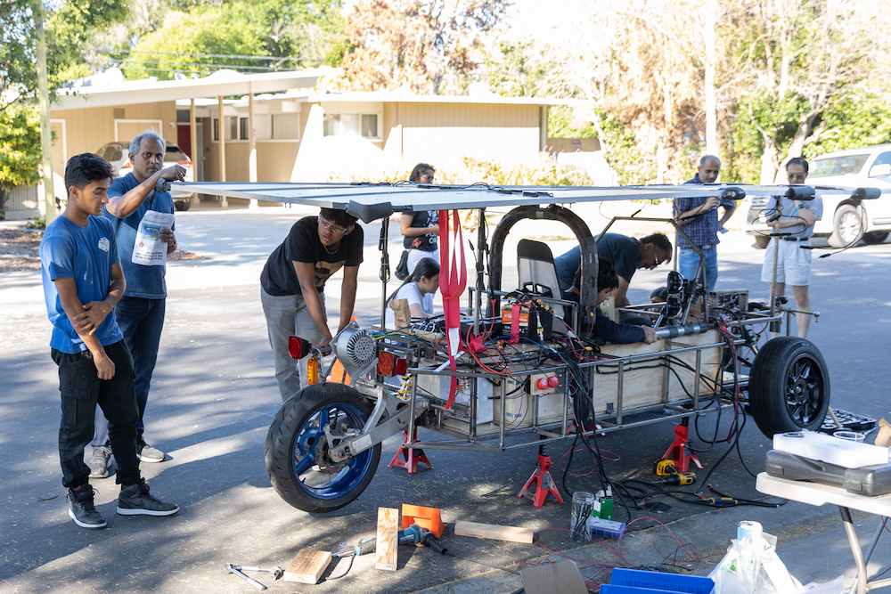 solar powered vehicle