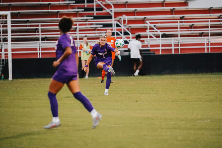 Clemson faces top-ranked virginia in thrilling thursday showdown