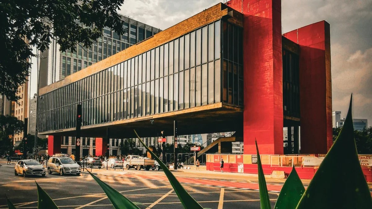 🎨 MASP GARANTE ENTRADA GRATUITA PARA PROFESSORES!
