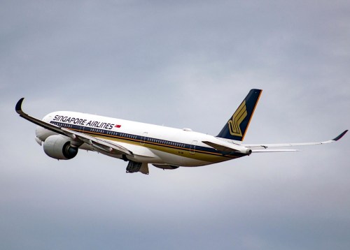 singapore airlines jet