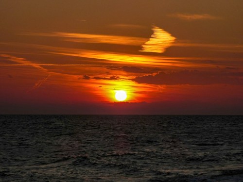 clouds sun ocean