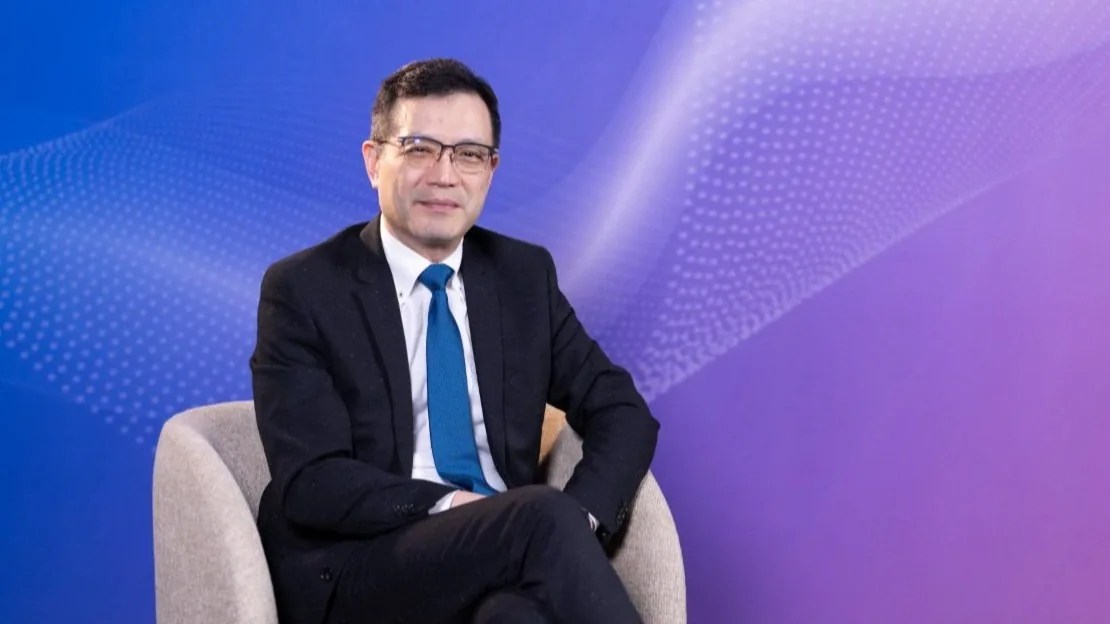 Professor Man-Fung Yuen