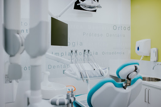 Clínica Dentária OralMED Amora en Amora