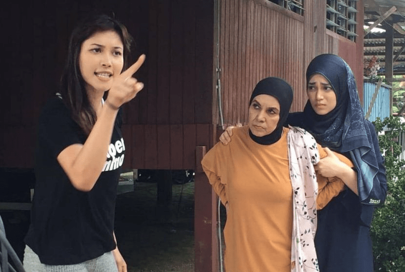 Dibintangi oleh zahirah macwilson, dan aiman hakim ridza . Masalah Kesihatan Mak Engku Tarik Diri Episod 9 Drama Curi Curi Cinta Hiburan Mstar