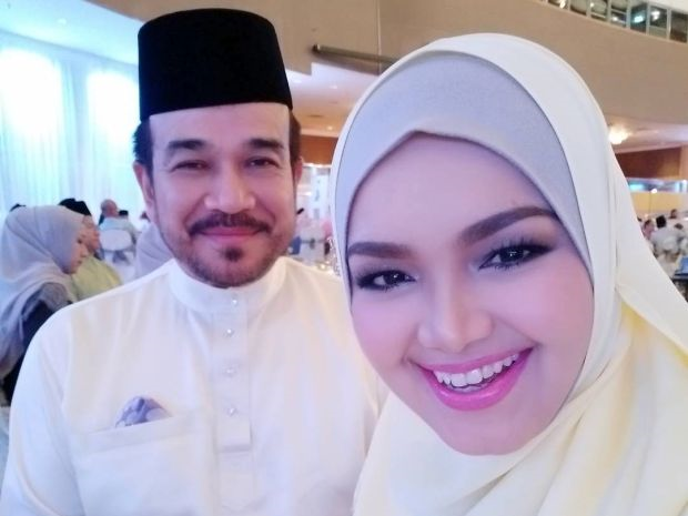 Siti Nurhaliza Kahwin - Tahniah Anak Tiri Siti Nurhaliza Asyraf Khalid Sah Bergelar Suami Kepada Aktres Indonesia