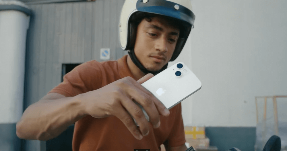 apple iPhone moto