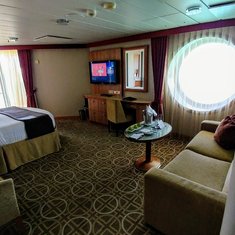 Suite 2217 On Celebrity Reflection Category U5