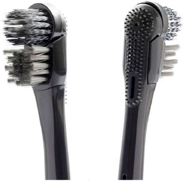 Manual toothbrush with replaceable head