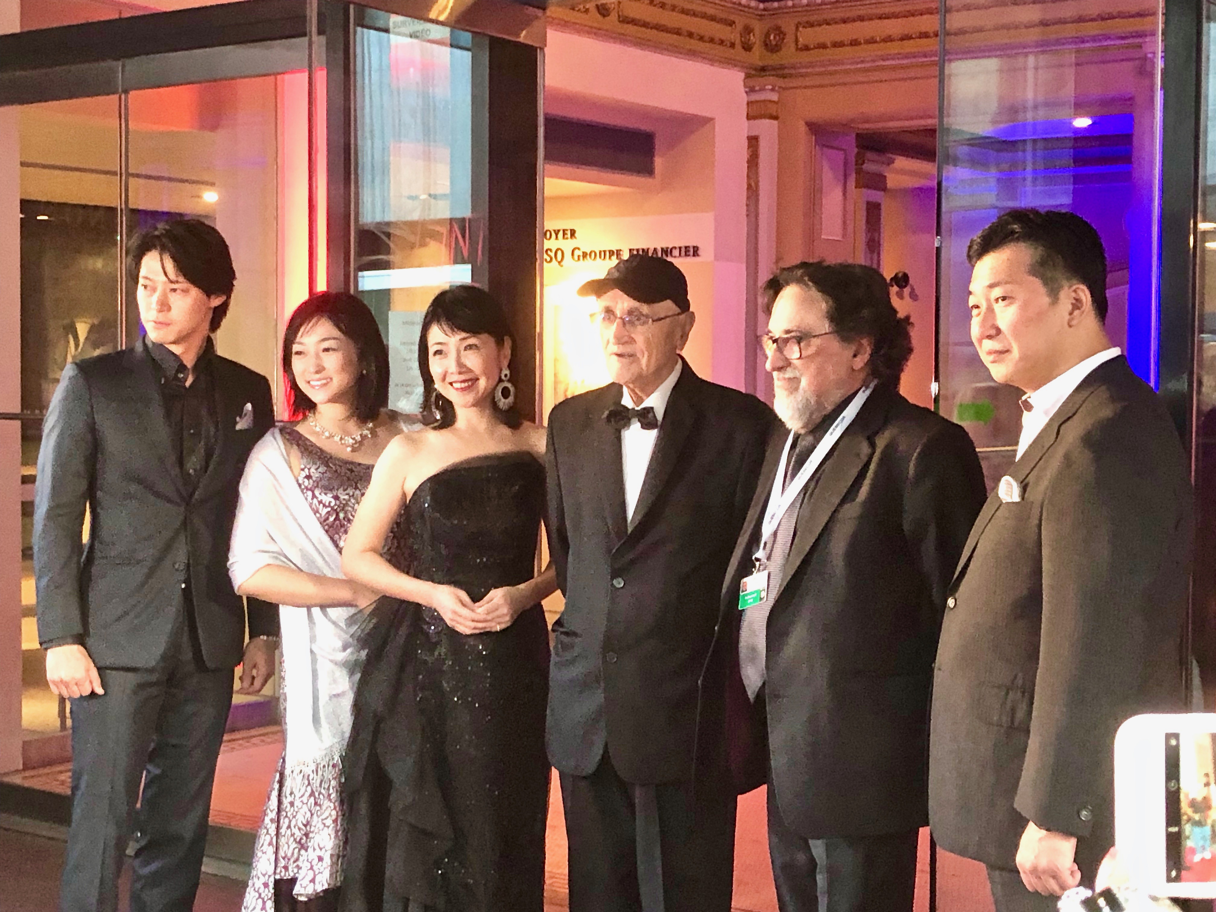 Red carpet with Losique