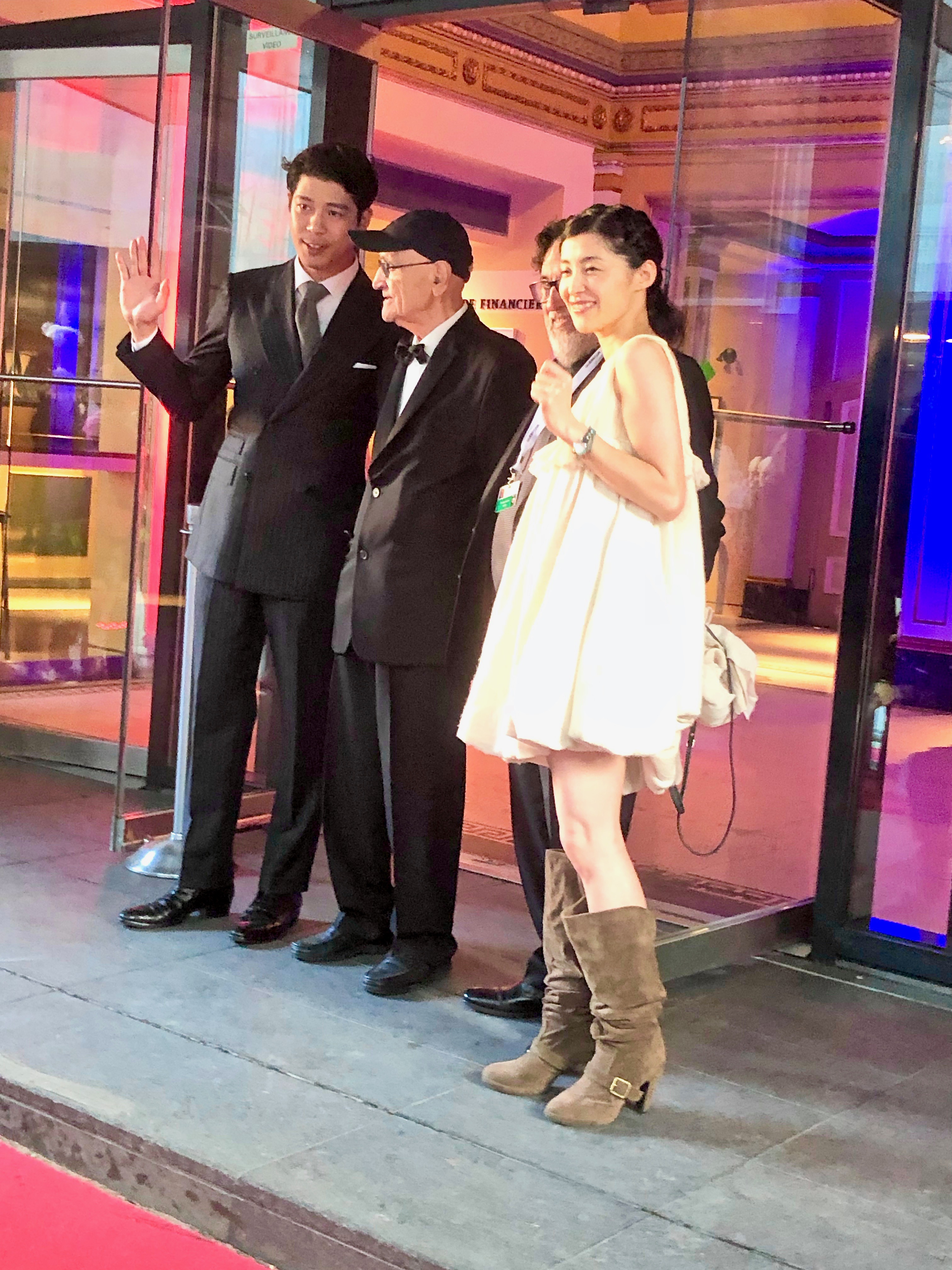 Red carpet with Losique