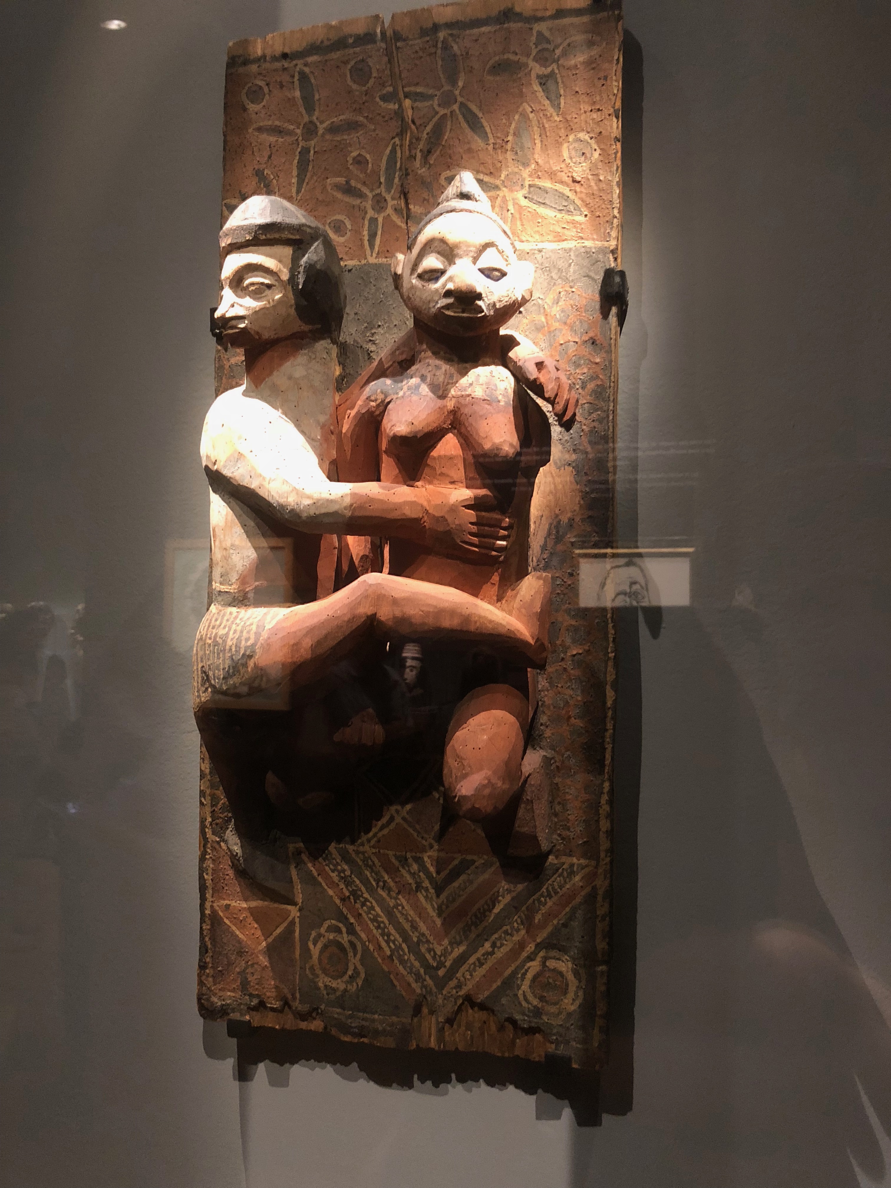 Panneau sculpté polychrome (Artiste nkanu, Congo, avant 1932)
