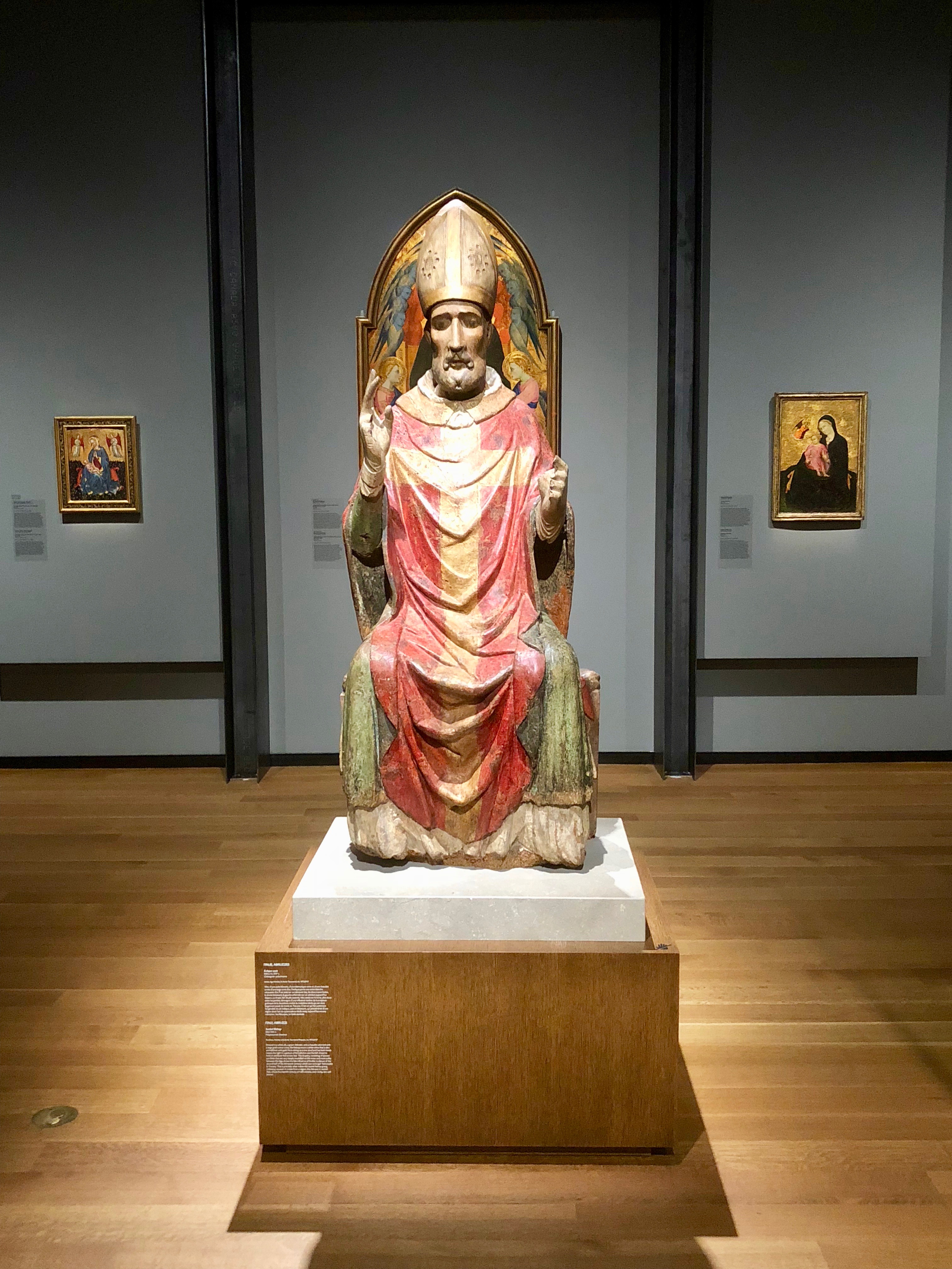 Évêque assis (Abruzzes [Italie], milieu du XIVe s.)