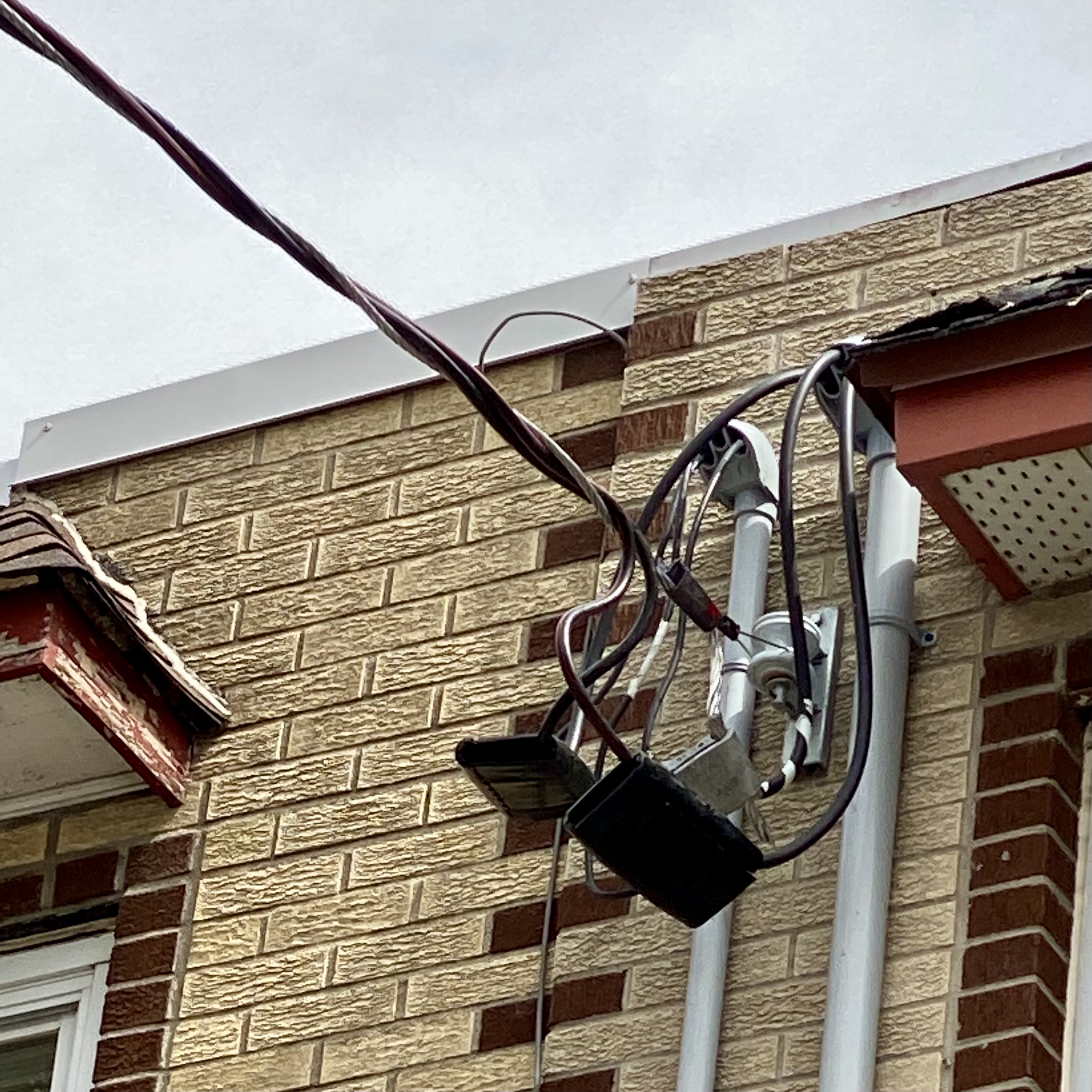 Installation électrique (jeudi, 04/29)