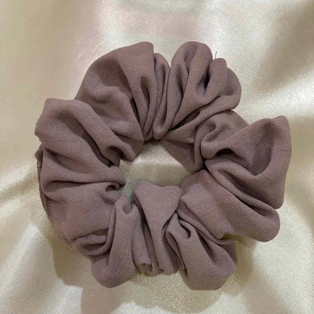 chic twist scrunchies