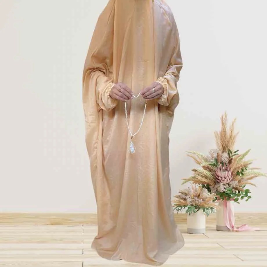 Namaz Chadar with Sleeves