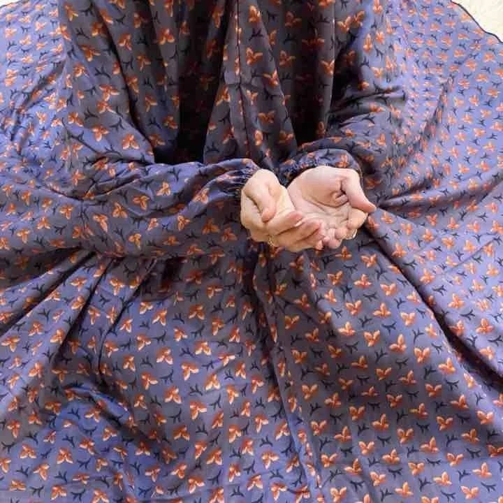 Printed namaz chadar with sleeves