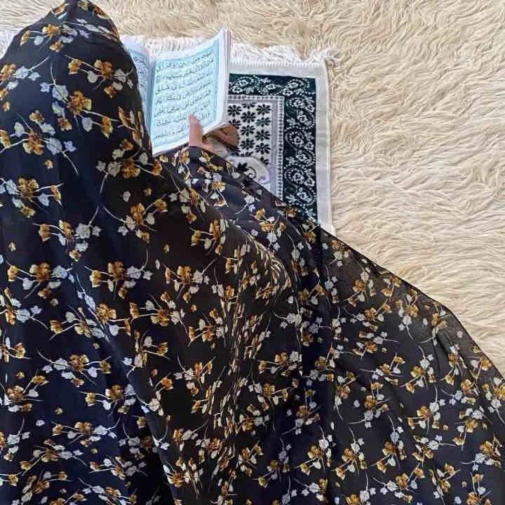 Namaz chadar without sleeves Clothifydotpk