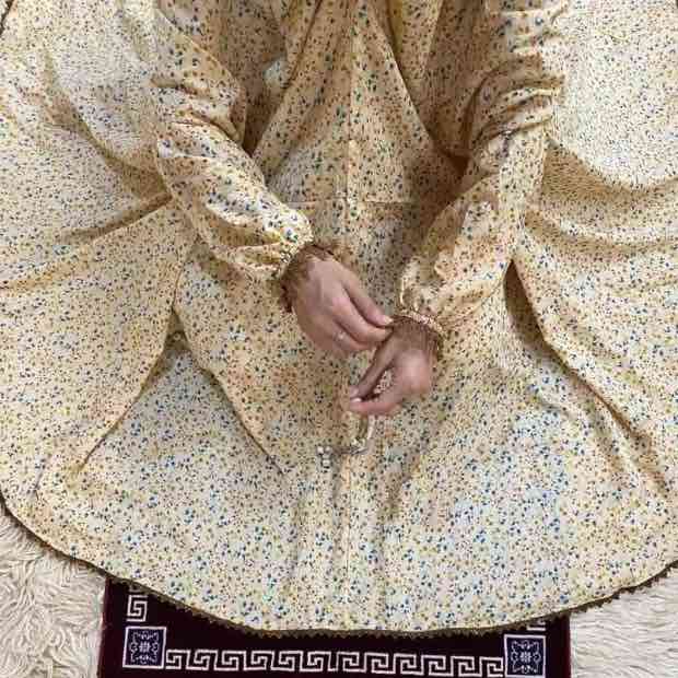 Premium Lace Namaz Chadar clothifydotpk