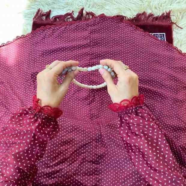 Premium Namaz Chadar Jilbab Namaz Chadar with Sleeves Irani Chadar Khimar Clothifydotpk