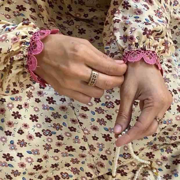 Premium Namaz Chadar Jilbab Namaz Chadar with Sleeves Irani Chadar Khimar Clothifydotpk