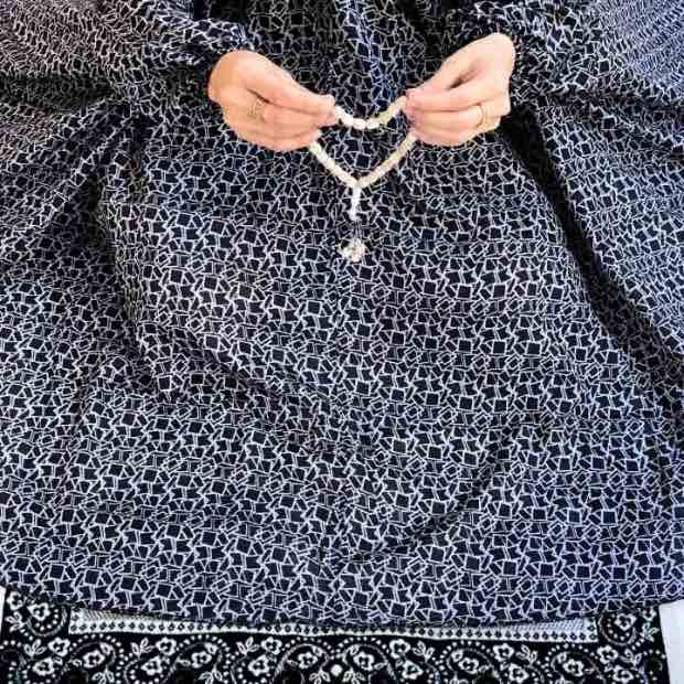 Printed Namaz Chadar with sleeves CLOTHIFYDOTPK