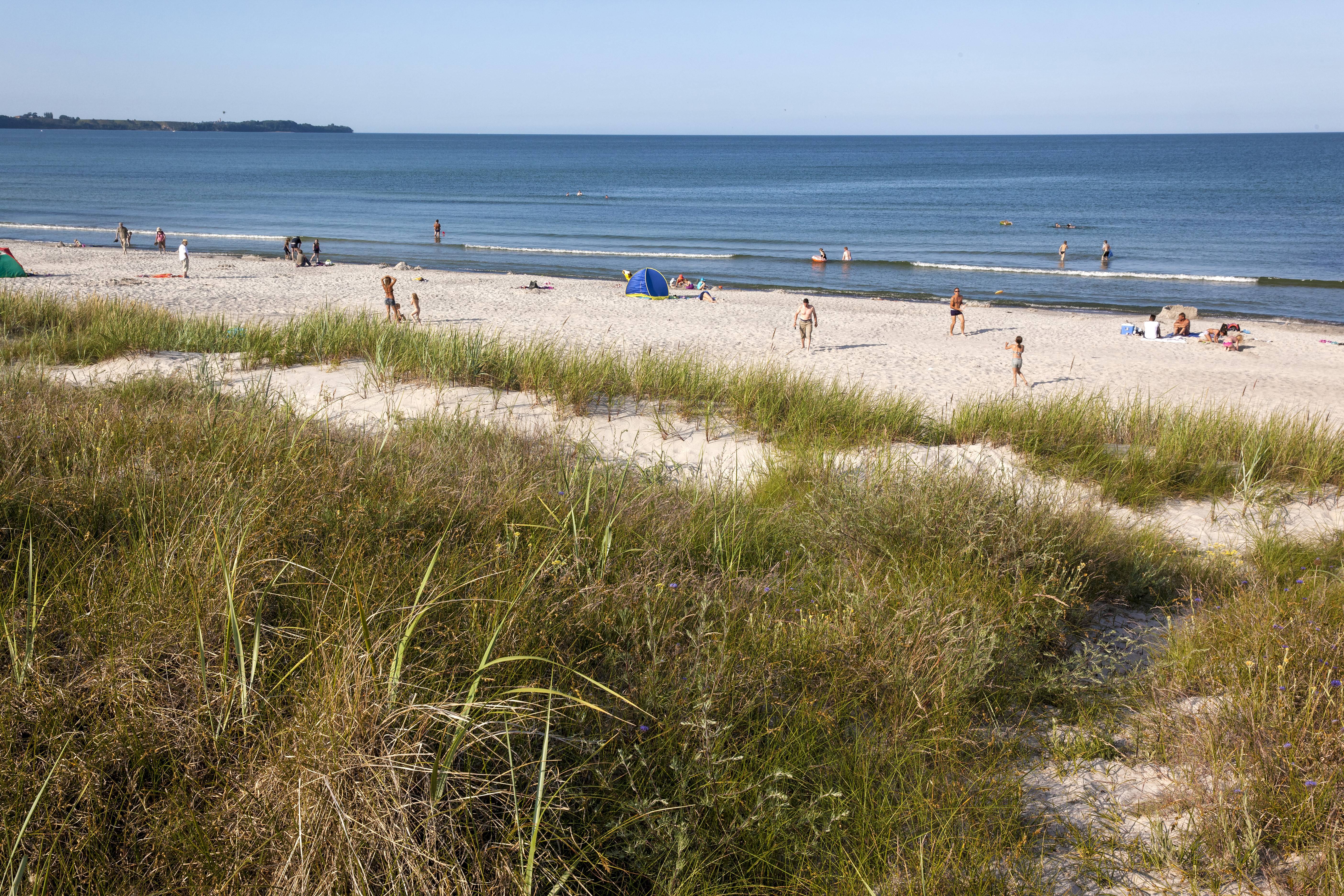 FKK an Nordsee und Ostsee: Die schönsten Strände zum Nacktbaden