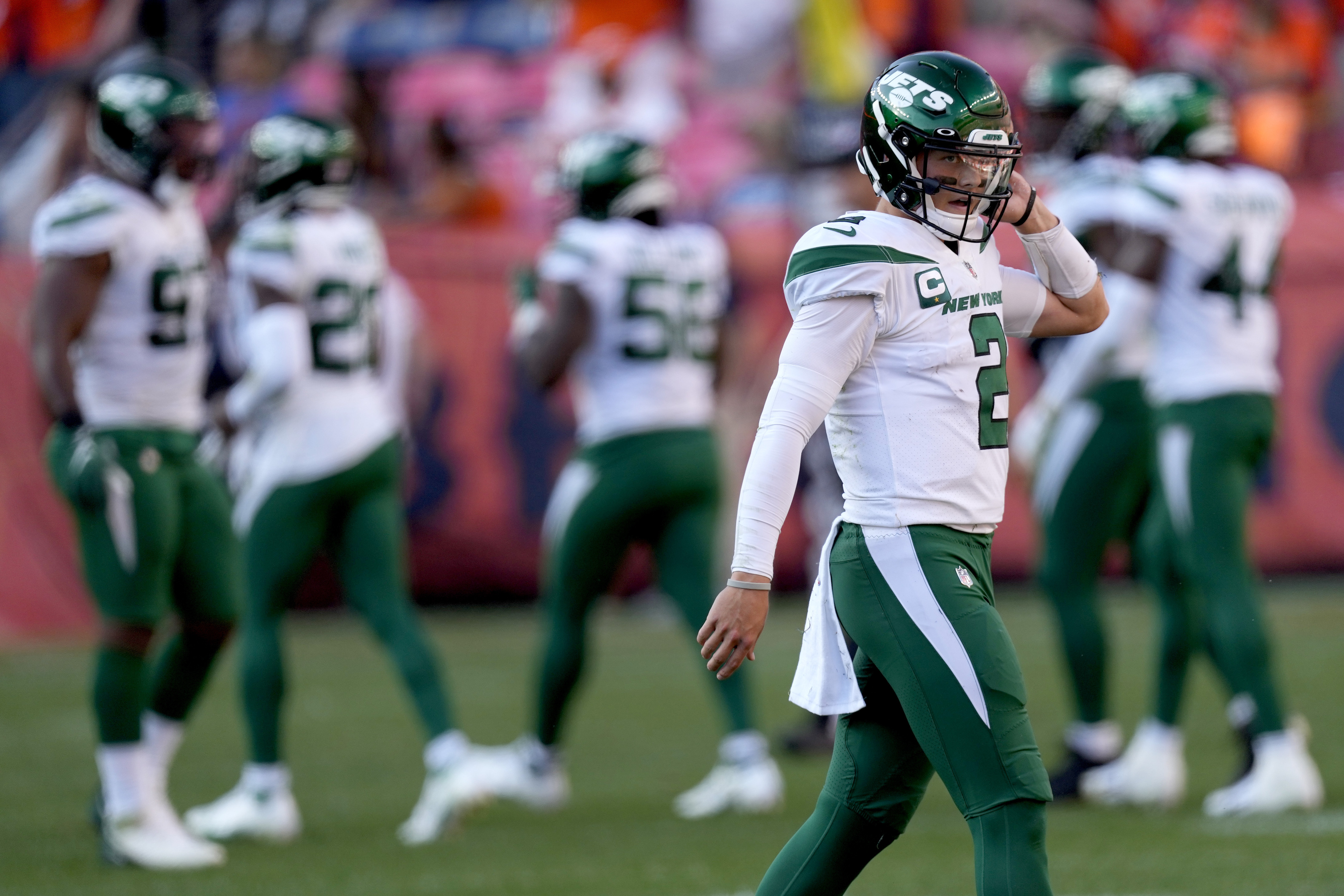 It is highly recommended that you use the latest versions of a supported browser in order to receive an optimal viewing experience. New York Jets Vs Tennessee Titans How To Watch Nfl Week 4 Time Tv Channel Free Live Stream Syracuse Com