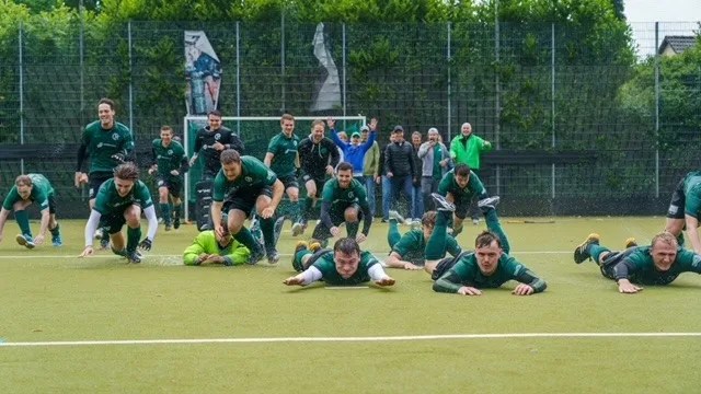 Geschafft, unsere ersten Hockey – Herren sind wieder Zweitligist