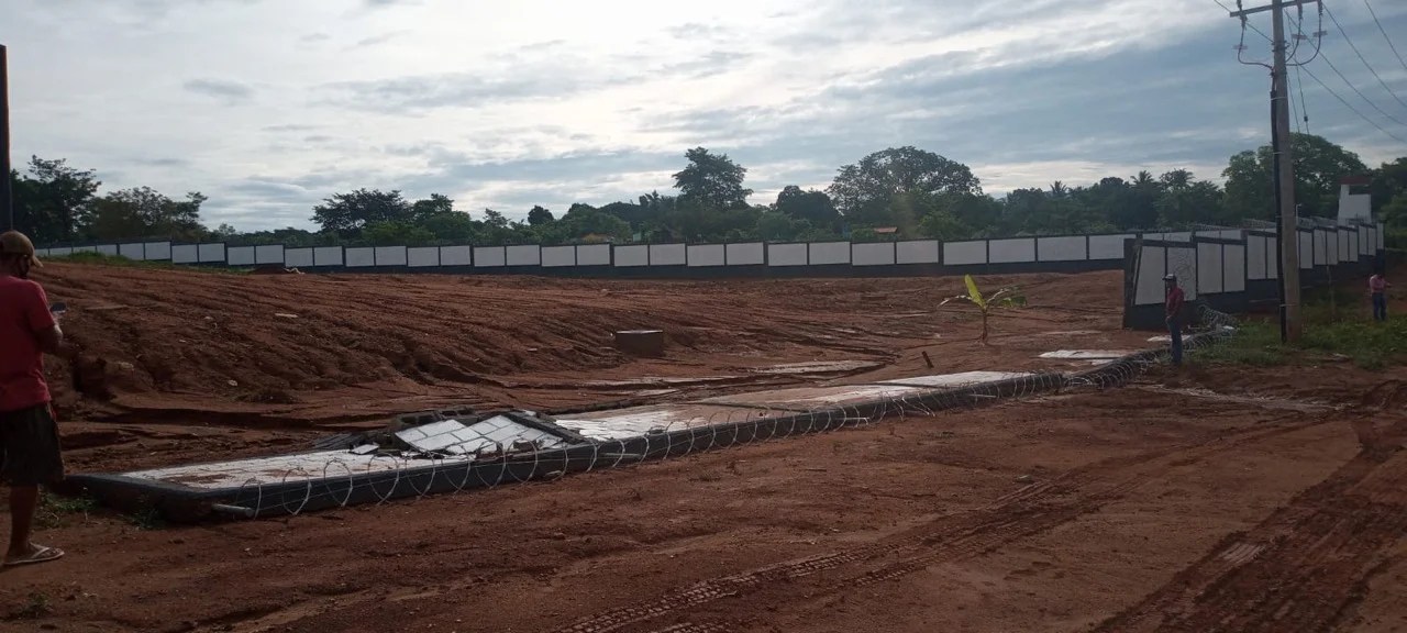Se cae barda del Cuartel de la Guardia Nacional en Huaxpaltepec