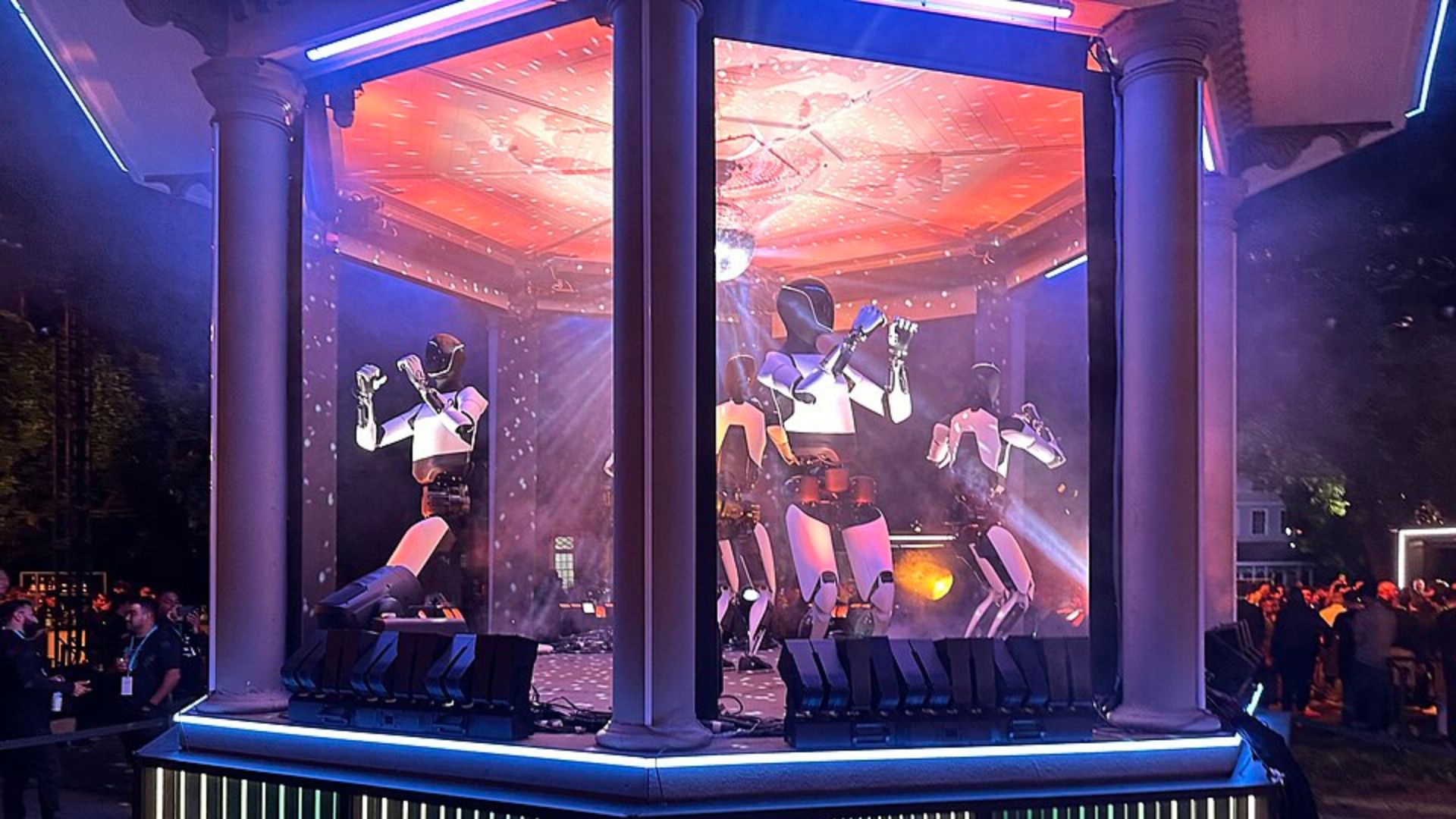 World's First Robot Theme Park: K-pop Humanoid Dancers and More! (2026)