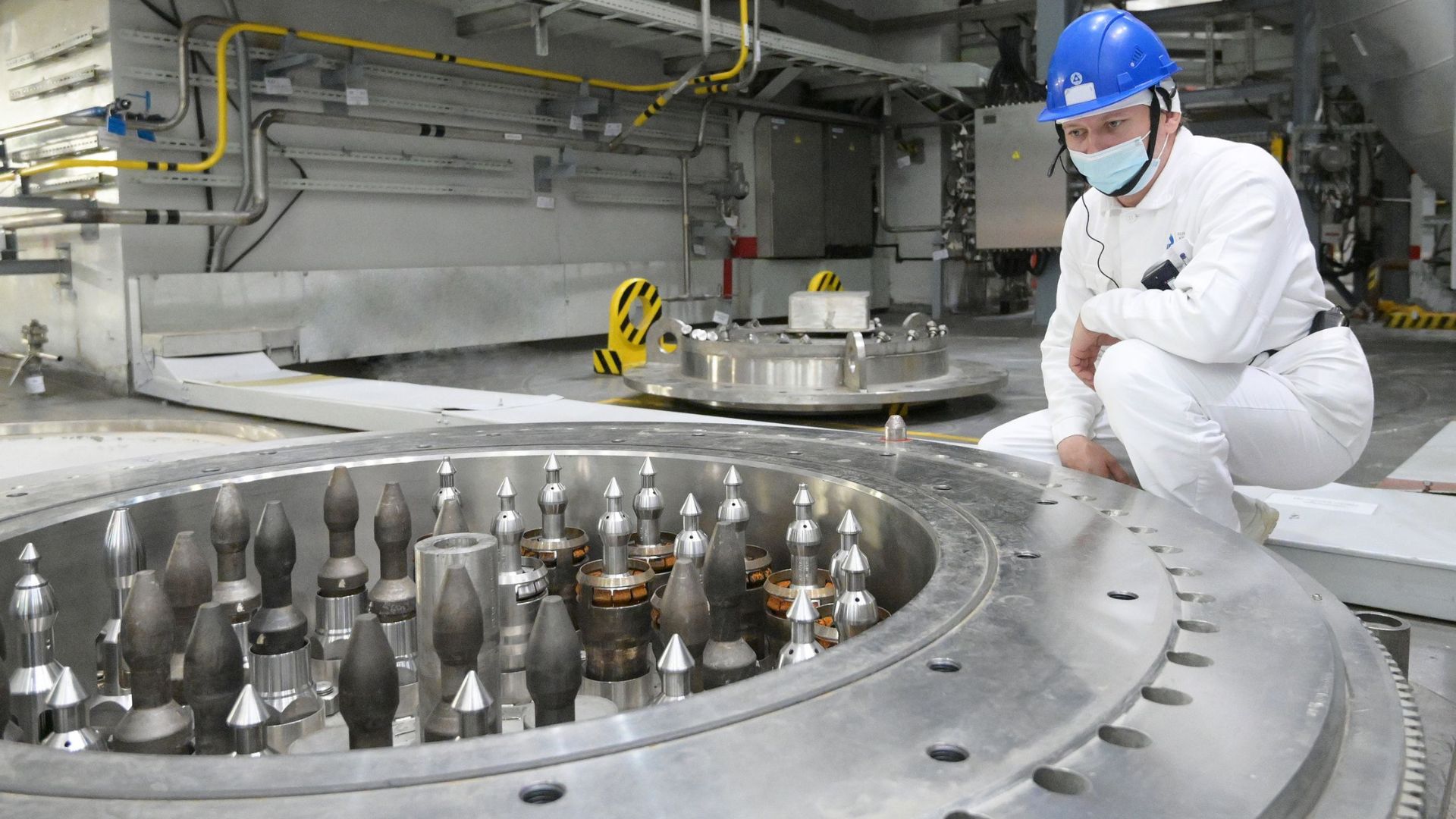 Russia's Nuclear Breakthrough: Burning Actinide Fuel in BN-800 Reactor (2026)