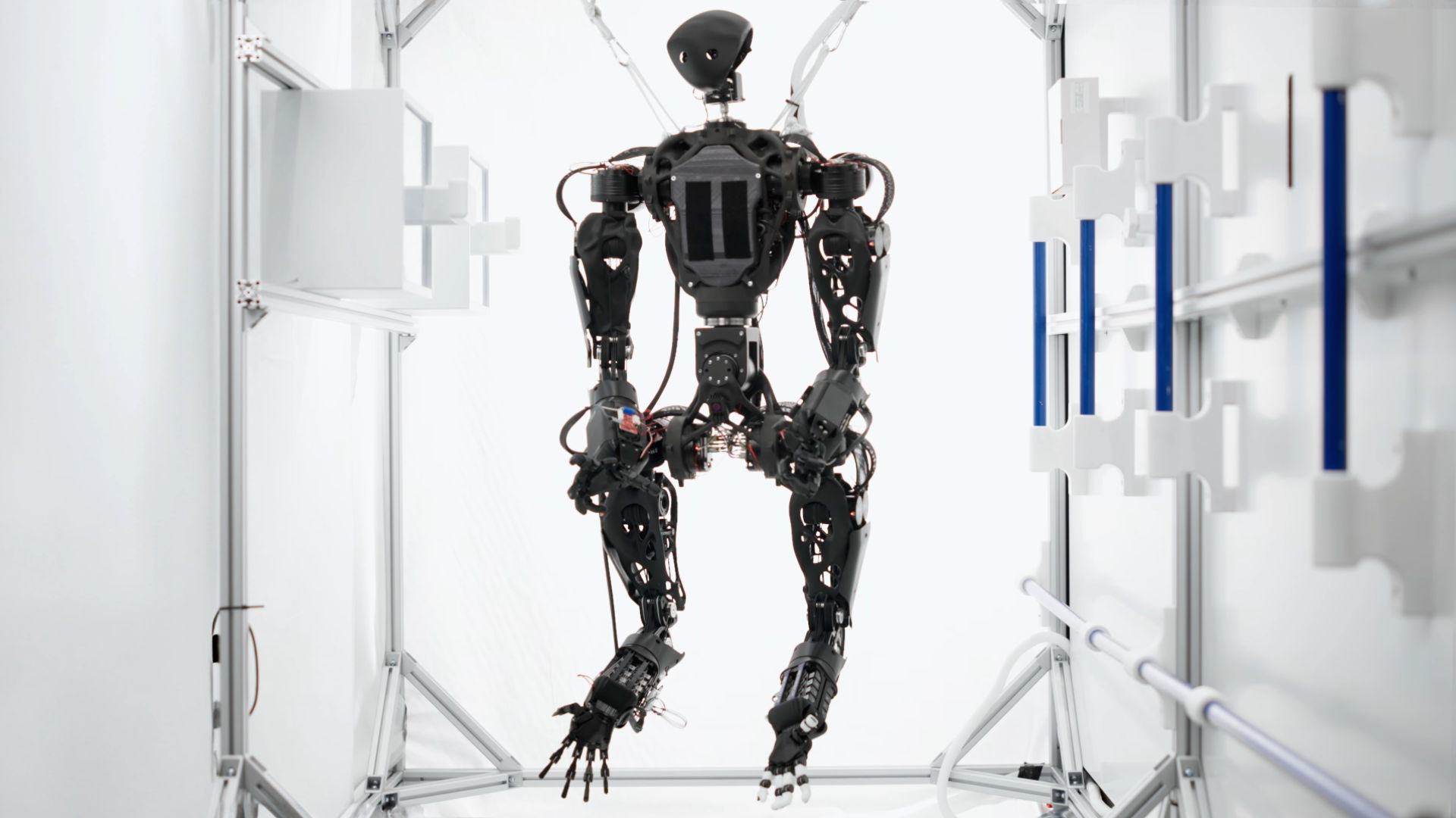 HELIOS: The Four-Armed Robot for Space Exploration and Maintenance (2026)