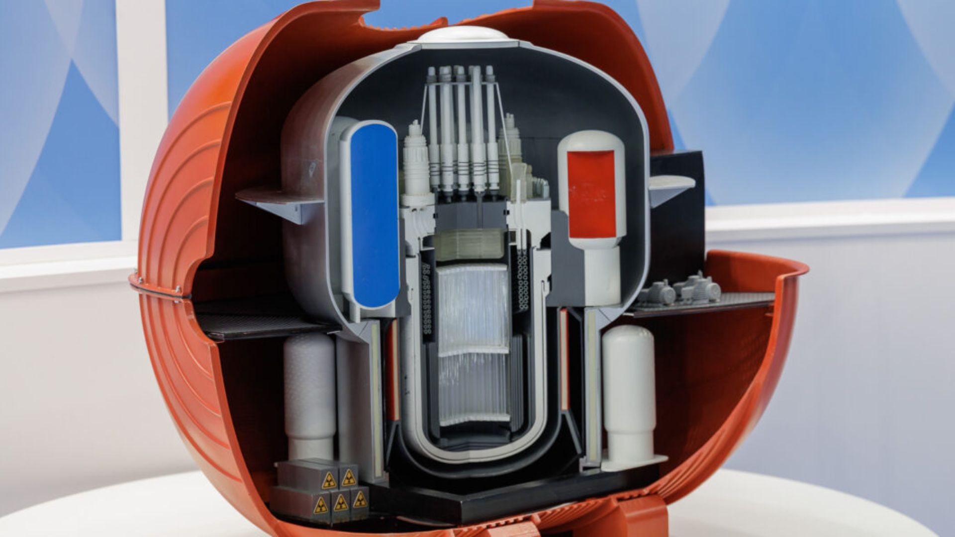 Russia's Nuclear Battery Reactor: A 370-Ton Powerhouse (2026)