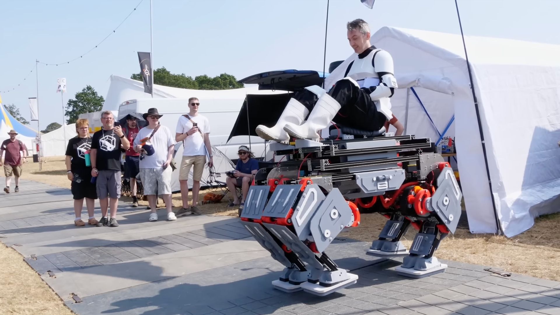 YouTuber's Amazing Quadruped Robot: Carrying Humans with Style and Stability (2026)