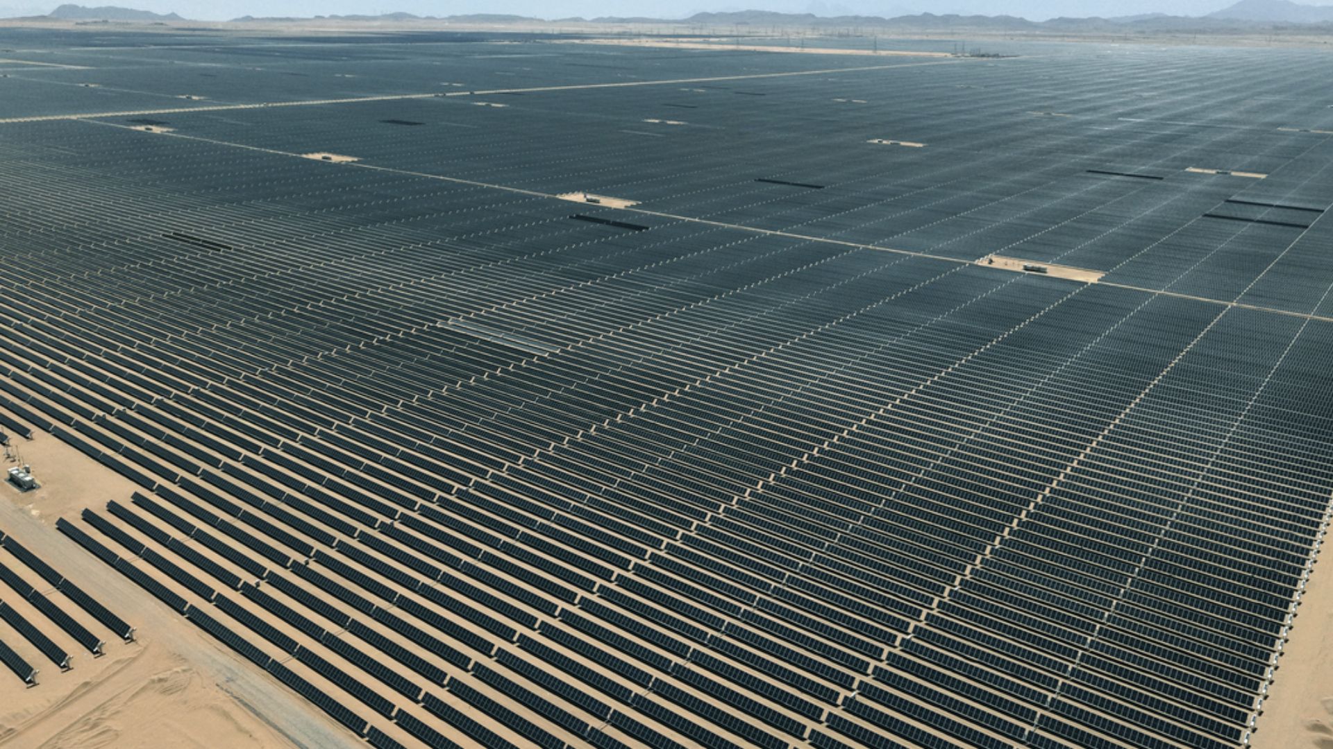 600 Tons Daily! World’s Largest Green Hydrogen Plant Begins Final Stage | 2027 Launch (2026)