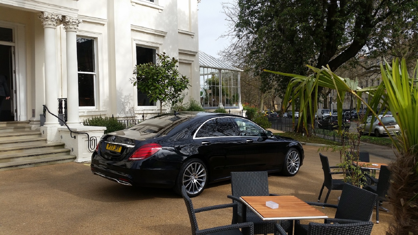 Luxury Chauffeur Car Service In Gloucestershire And The