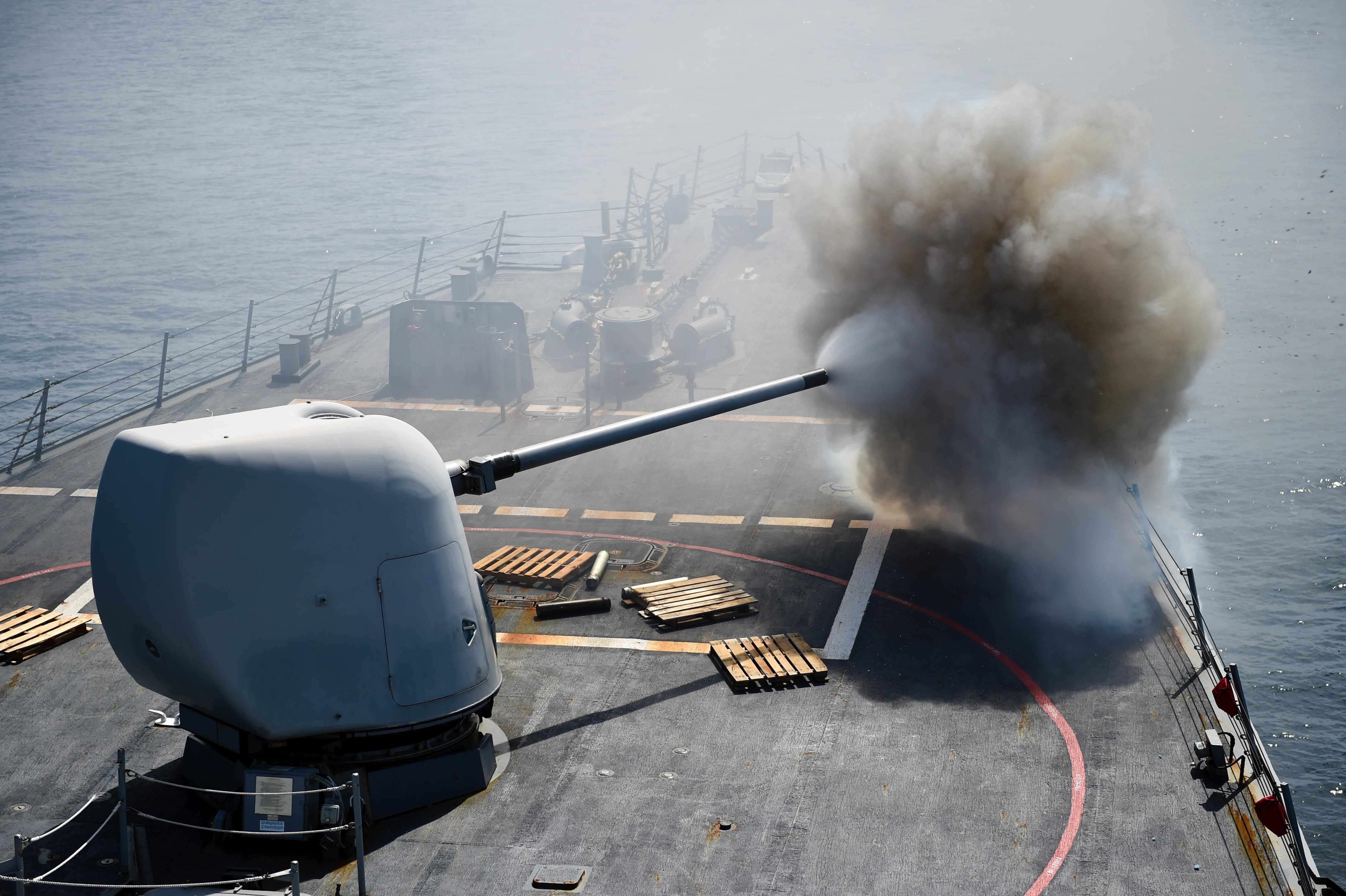 Navy Five Inch British press freak out - Inept media believes naval 5-inch guns are ...