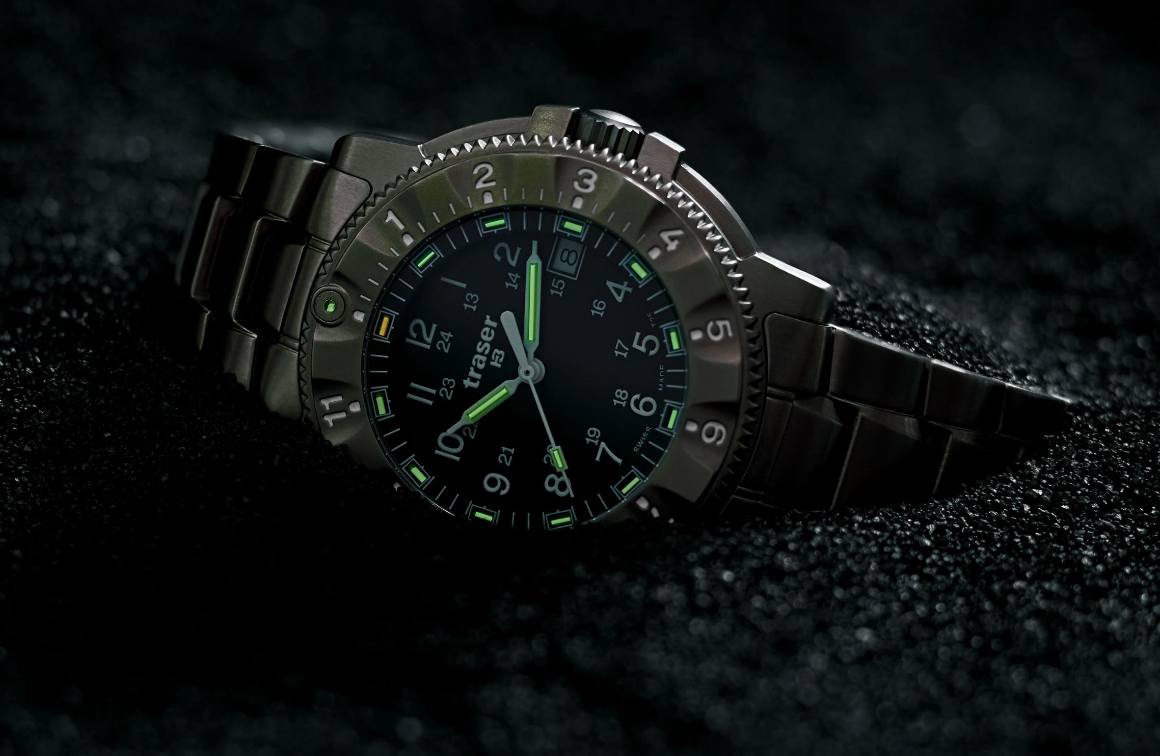 The Traser P65 Tactical Mission Revives a Military Watch | SOFREP