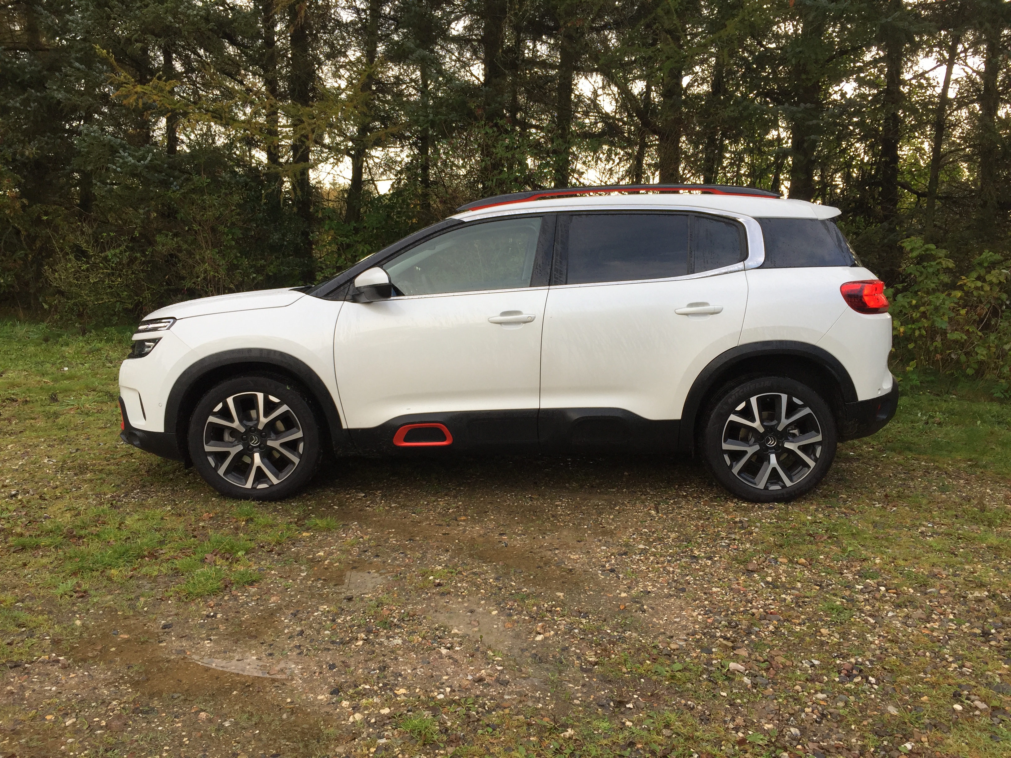 Hyundai bietet den neuen tucson jetzt auch in der ausstattung n line an. CitroÃ«n C5 Aircross Sportline