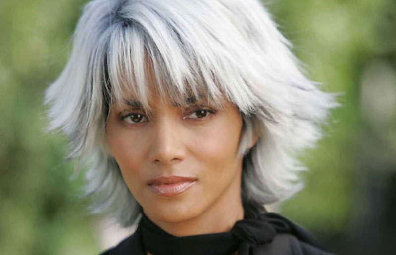 Cliomakeup-veneri-nere-icone-black-Halle Berry5