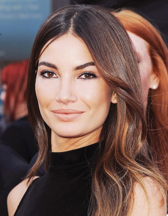 cliomakeup-capelli-castani-10-sfumature-marrone-ispirazioni-cioccolato-bronde-caffe-chiaro-scuro-lily-aldrige