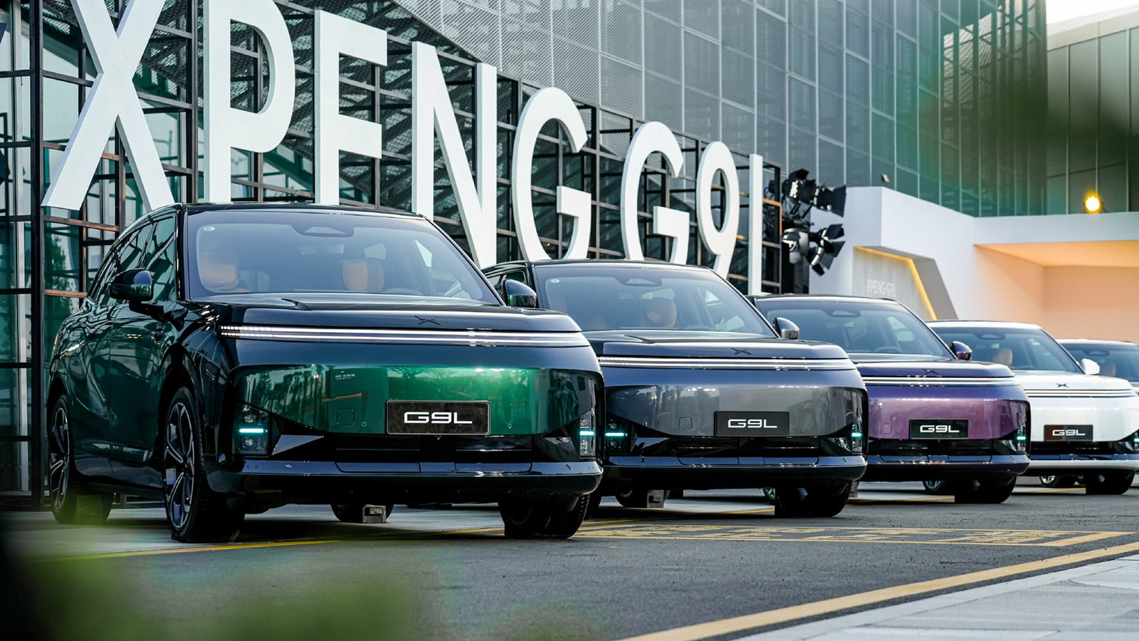 Xpeng G9L SUV: 6 Variants, 800V Fast Charging, 1,602 km Range | Full Specs & Pricing (2026)