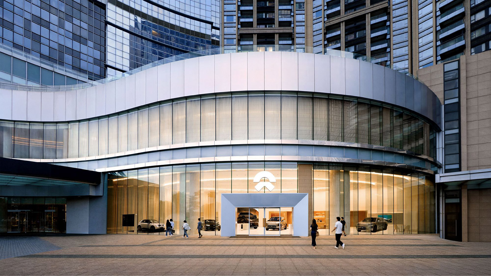 Nio's Expansion in Macau: Unveiling the First Nio House and ES9 Deliveries (2026)