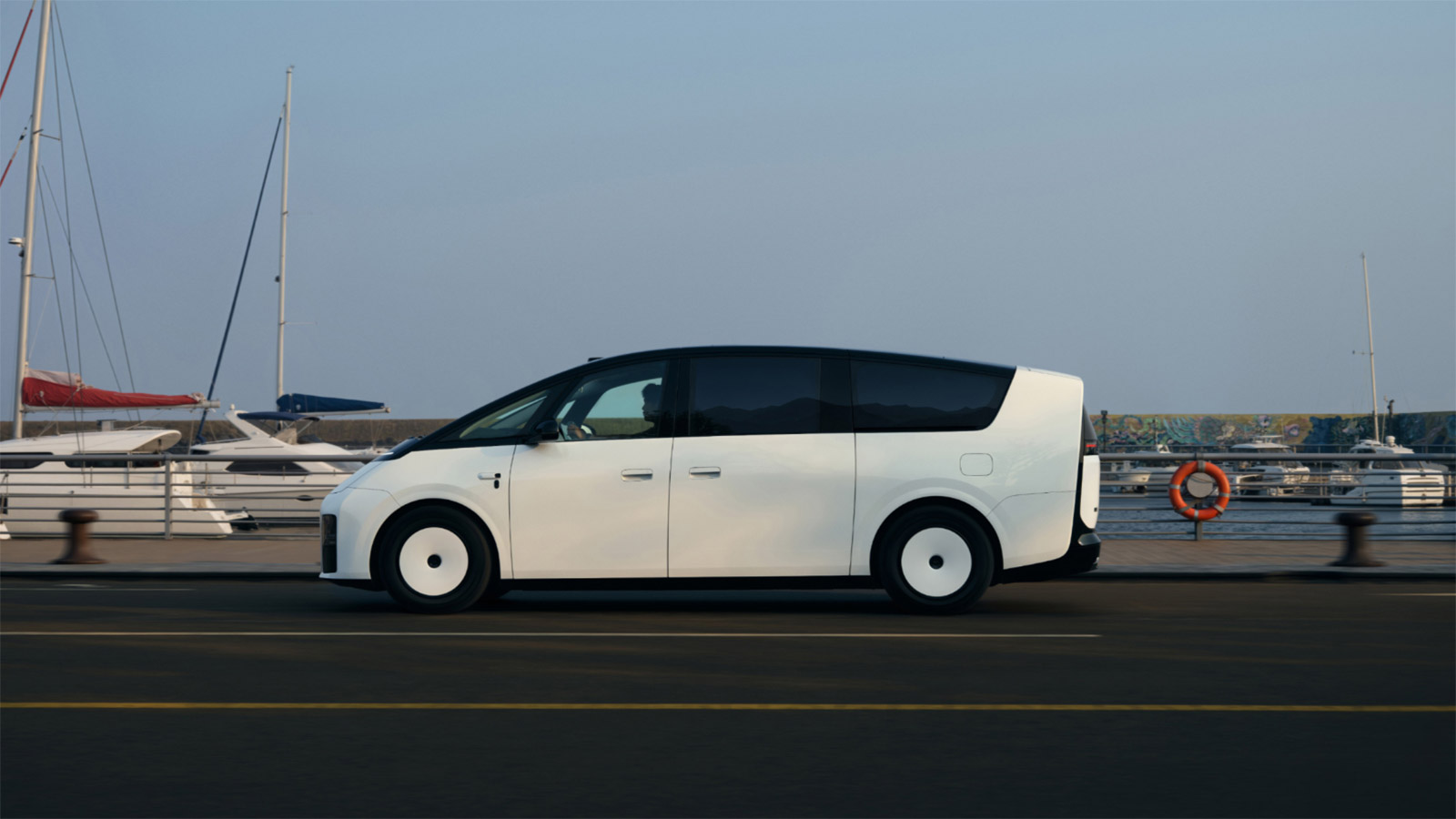 Li Auto's New-Gen Mega: Lower Price, More Features, and a Revival Attempt (2026)