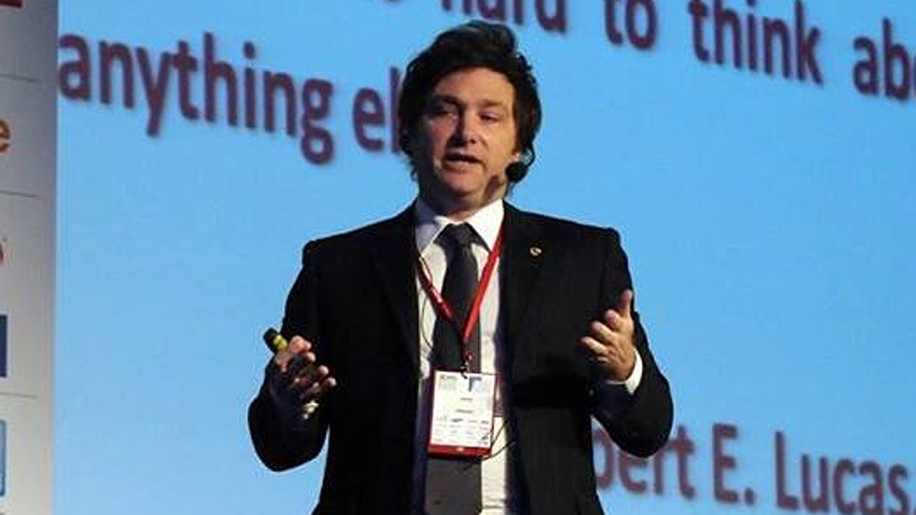 Fútbol y música, pasiones ocultas de un hombre tan histriónico como estudioso. Javier Milei Sobre Alberto Fernandez Esta Acabado Politicamente Cnn