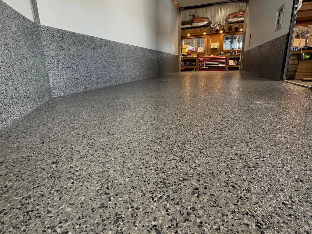 Flake epoxy flooring in Ottawa
